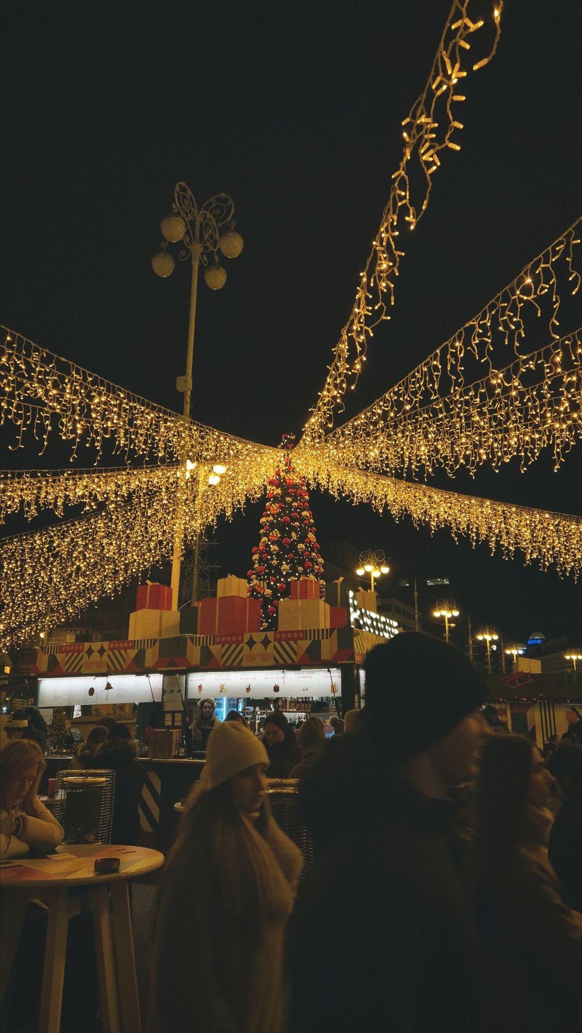 Advent u Zagrebu atmosfera